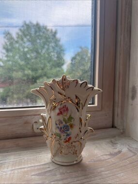 Antique White Floral Vase with Gold Accents
